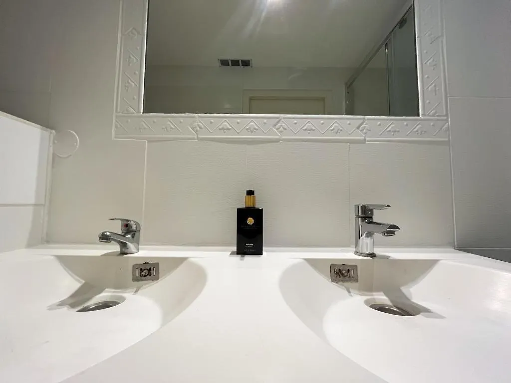 Suite Elton'S Villeurbanne 0*,  France