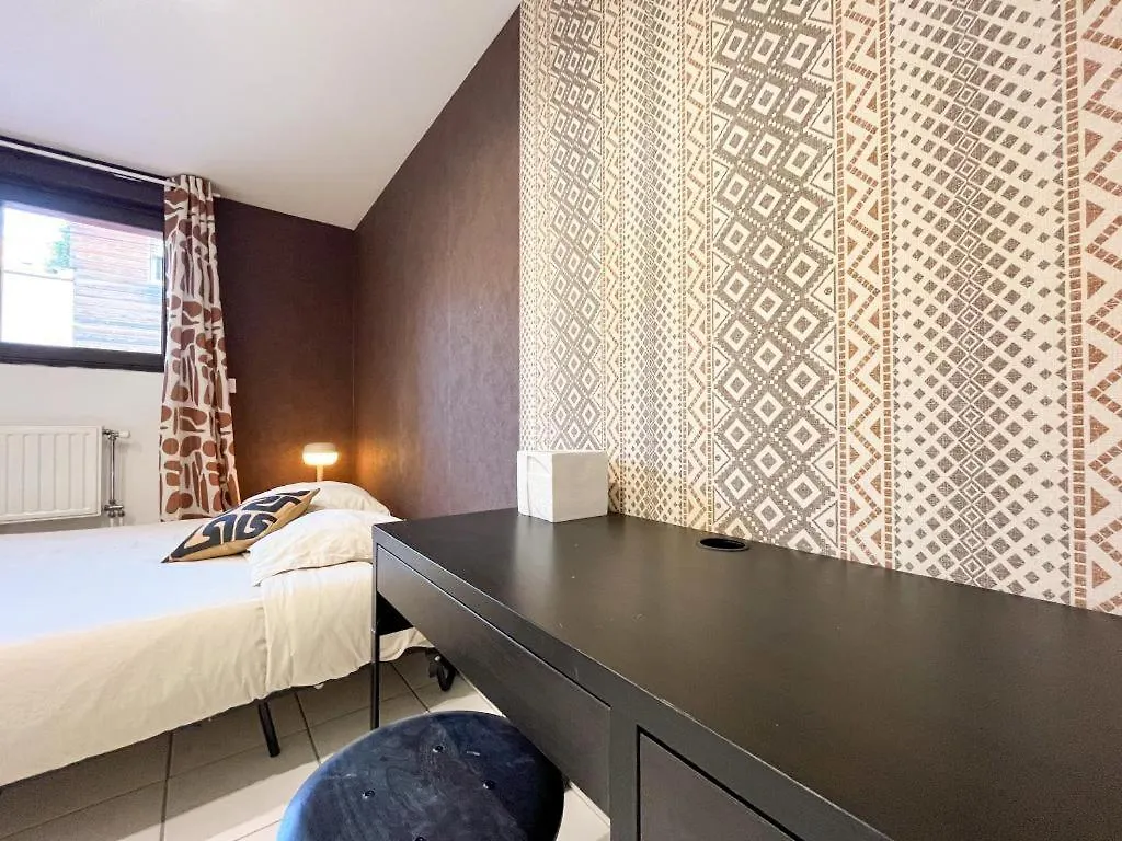 Suite Elton'S Villeurbanne 0*,